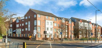 Flat for sale in Sugar Mill Square, Salford M5