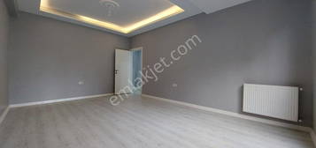 KTELL M.AKF'TE SIFIR YAPI LUX 2+1 95M2 OTOPARK - ASANSRL ARAKAT