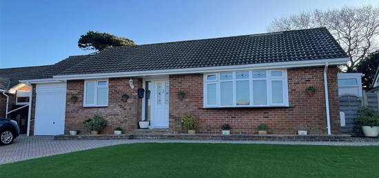 Detached bungalow to rent in Pursley Close, Sandown PO36