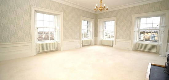 3 bedroom flat to rent