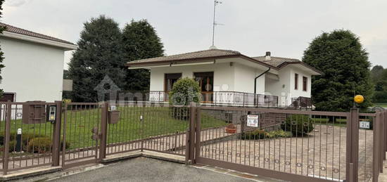 Villa unifamiliare via Stelvio 21, Centro, Giussano