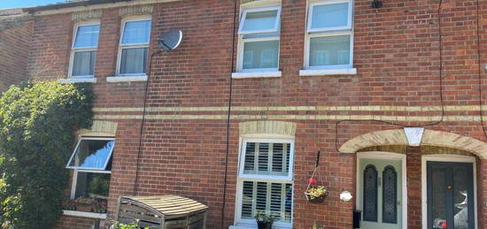 2 bedroom terraced house