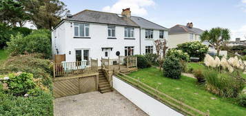 5 bedroom semi-detached house for sale