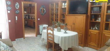 ¡¡ GRAN CASA EN VENTA CON  PATIO Y  - P