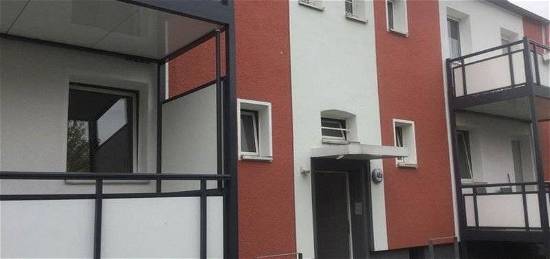 Komm nach Heisingen: renoviertes Single Apartment, 2 Zimmer + Balkon und Blick ins Grüne