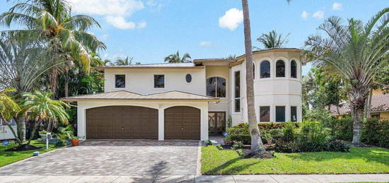 560 SW 15th St, Boca Raton, FL 33432