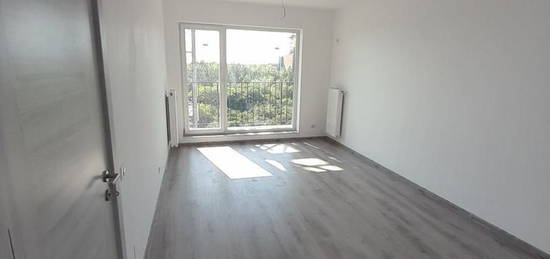 Postalionului Apartament 2 Camere  3 Minute Stb Mutare Imediata