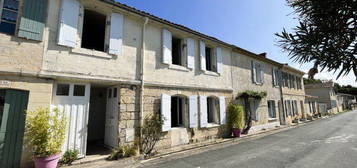 Maison de charme T6 BOURG SUR GIRONDE