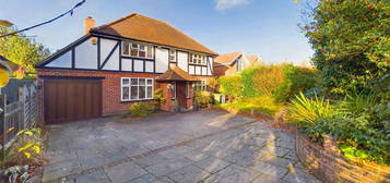 4 bed detached house for sale