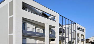 PAREMPUYRE CENTRE VILLE- T2 avec balcon + Parking