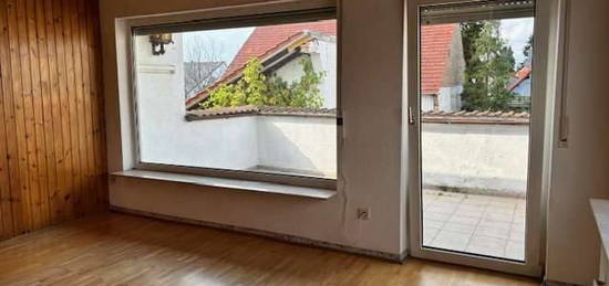 Helle 3-Raum-Wohnung mit zwei Balkonen in Darmstadt