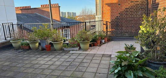 3 bed flat to rent