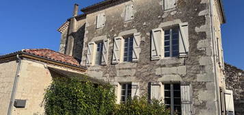 Maison en Pierre 6 pièces TAYRAC (47)