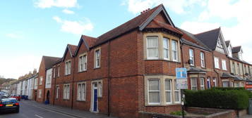 5 bed flat to rent