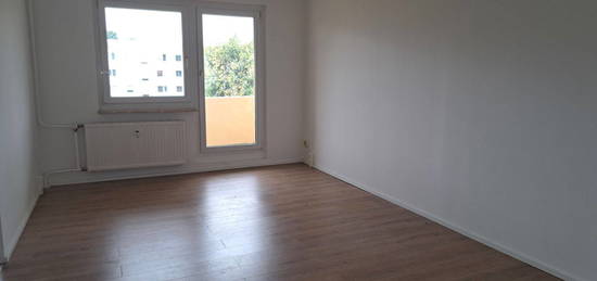 3-Zimmer-Wohnung mit EBK und Balkon