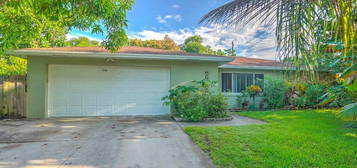 179 SE 27th Pl, Boynton Beach, FL 33435