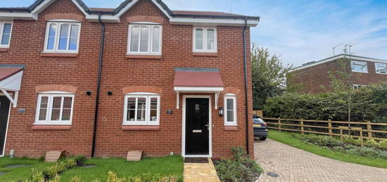 3 bedroom semi-detached house