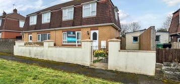 3 bed semi-detached house for sale