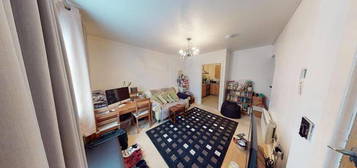 2 bed flat to rent