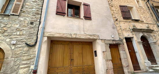 Maison de village à Figanières - Opportunité rare avec garage