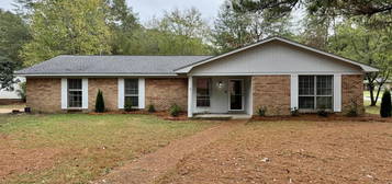 1436 Arcada Crk, Tupelo, MS 38804