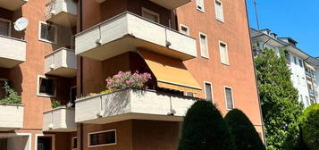 Tricamere , terrazzo , garage Vicenza centro