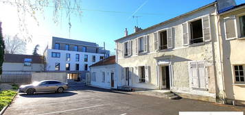 Maison de maître 1 étage  à vendre, 7 pièces, 4 chambres, 180 m²