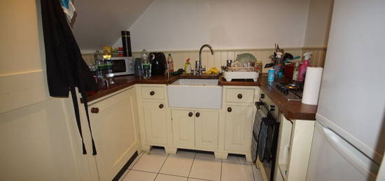 2 bed flat to rent