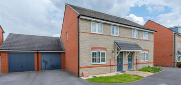 3 bedroom semi-detached house to rent