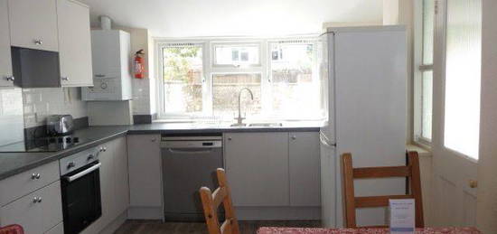 5 bed shared accommodation to rent