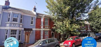 Terraced house to rent in Riley Road, Brighton BN2