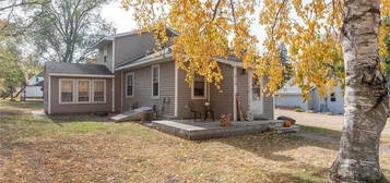 515 W 2nd St, Janesville, MN 56048