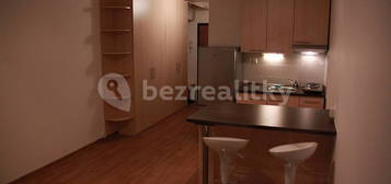 Pronájem bytu 1+kk 27 m², Bajkonurská, Praha