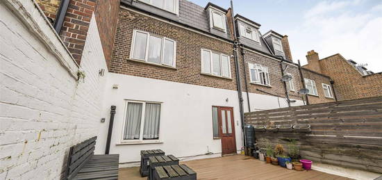 Flat for sale in High Street, Whitton, Twickenham TW2