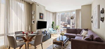 247 W 46th St Apt 704, New York, NY 10036