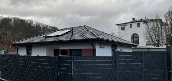 Freistehender Bungalow KFW 55 in Velbert Langenberg zu vermieten!