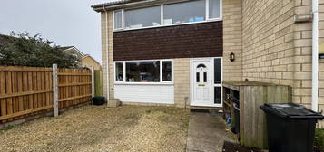 1 bed semi-detached house to rent