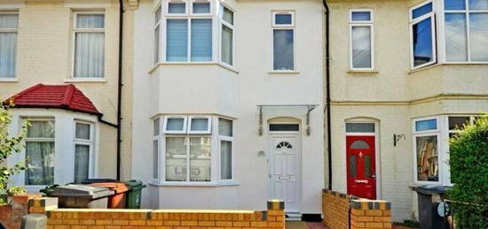 4 bed terraced house for sale