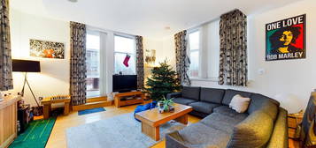 3 bed flat for sale