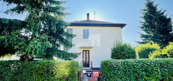 Rodinný dům, 140 m² + 312 m² pozemek, Rybova, Praha