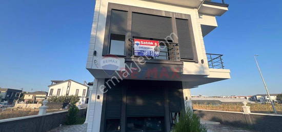 Aydn Didim Hisar Mahalle'sinde Satur Mevki Satlk 4+1 Tripleks Tam Mstakil Havuzlu Villa