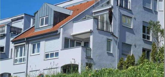 Sonnige teilmöblierte 2,5 Zi-Whn. mit Balkon,  EBK, Stellplatz,… in Ostfildern-Scharnhausen