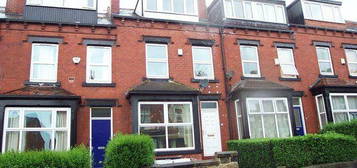 8 bedroom terraced house