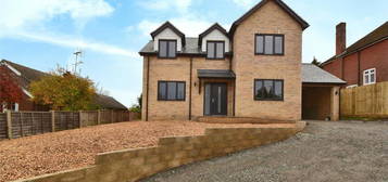 4 bedroom detached house