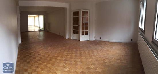 Location appartement 6 pièces 153 m²