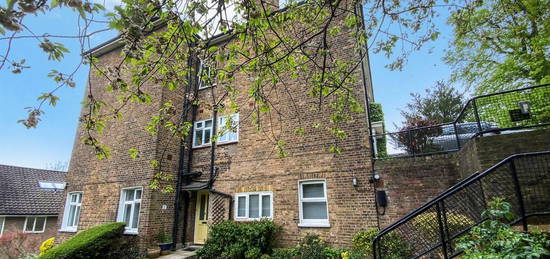 Flat for sale in Moat Lodge, London Road, Harrow On The Hill HA1