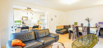 A VENDRE !! BETTON, appartement Type 3 de 69m², rez-de-jardin, 2 chambres, terrasse, un garage fermé