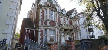 Flat to rent in Albert Road, Stoke, Plymouth PL2