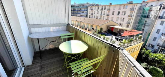 Appartement  à vendre, 2 pièces, 2 chambres, 56 m²