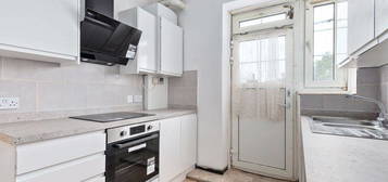 Flat for sale in Mountearl Gardens, London SW16